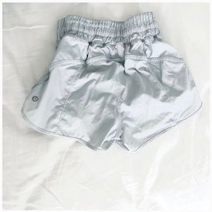 Lululemon White Shorts High Rise 3”